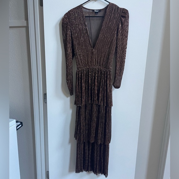 Sabina Musayev Bronze long tiered long sleeve dress with Plunge Neckline - Picture 2 of 9